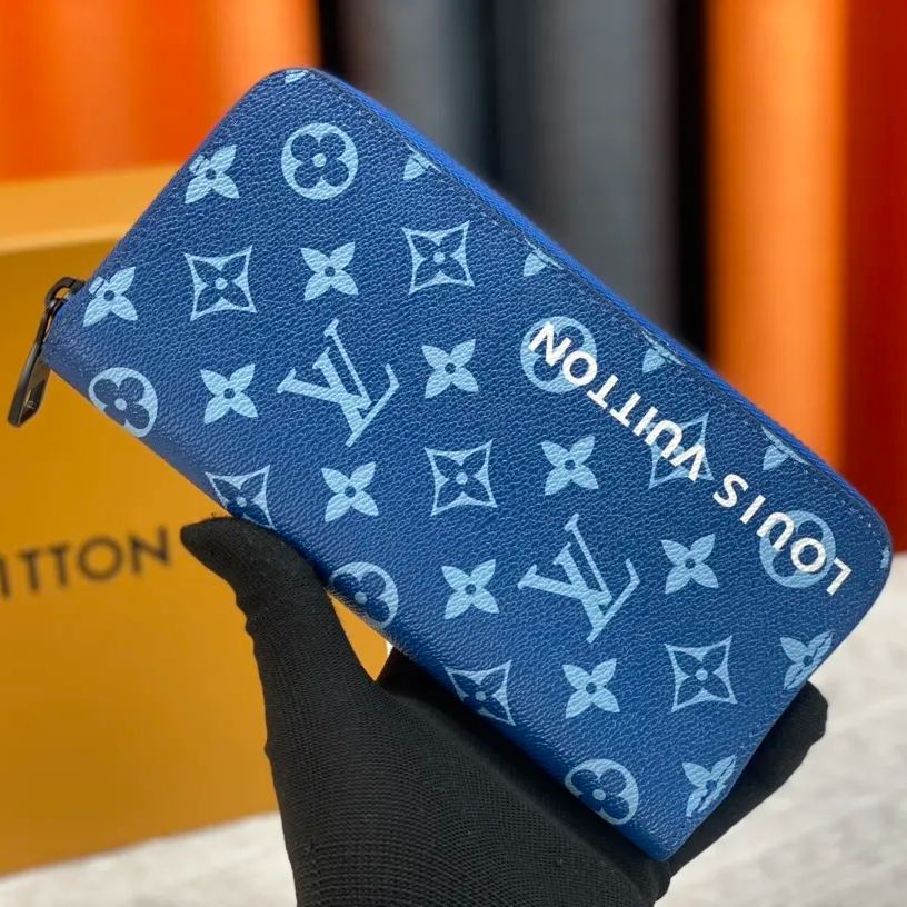 【LOUIS VUITTON】10 x 20 x 2CM