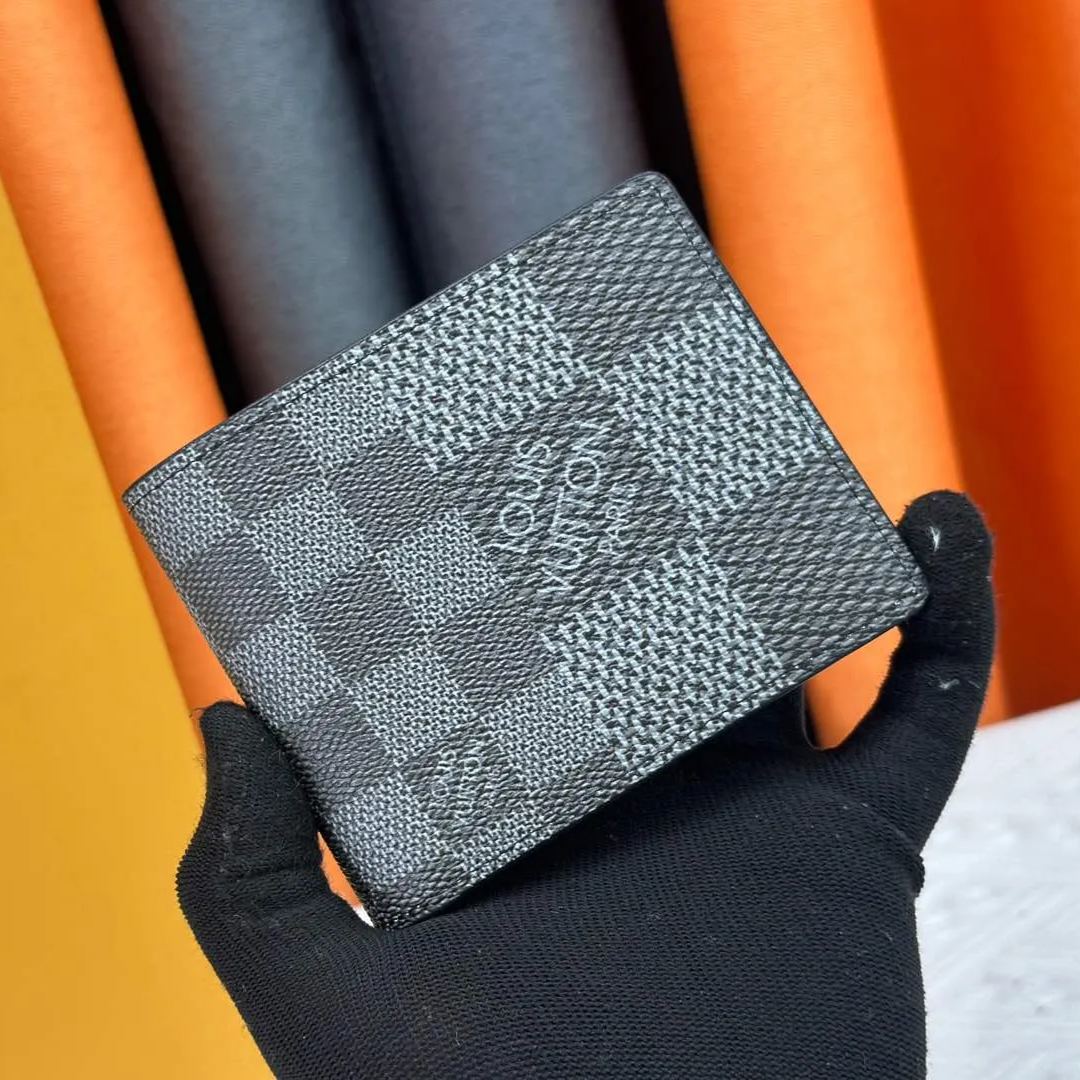 【LOUIS VUITTON】11.5×9×1.5cm