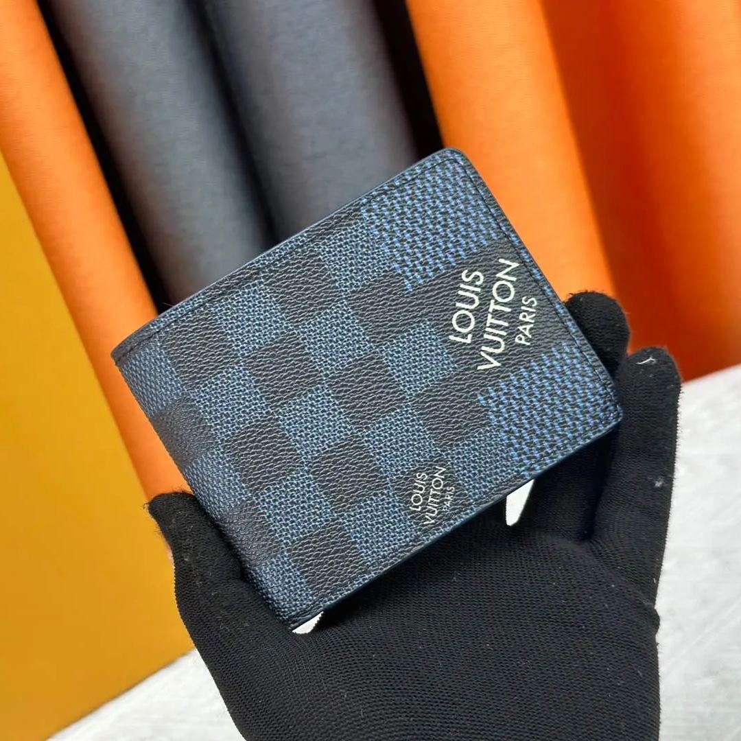 【LOUIS VUITTON】11.5×9×1.5cm