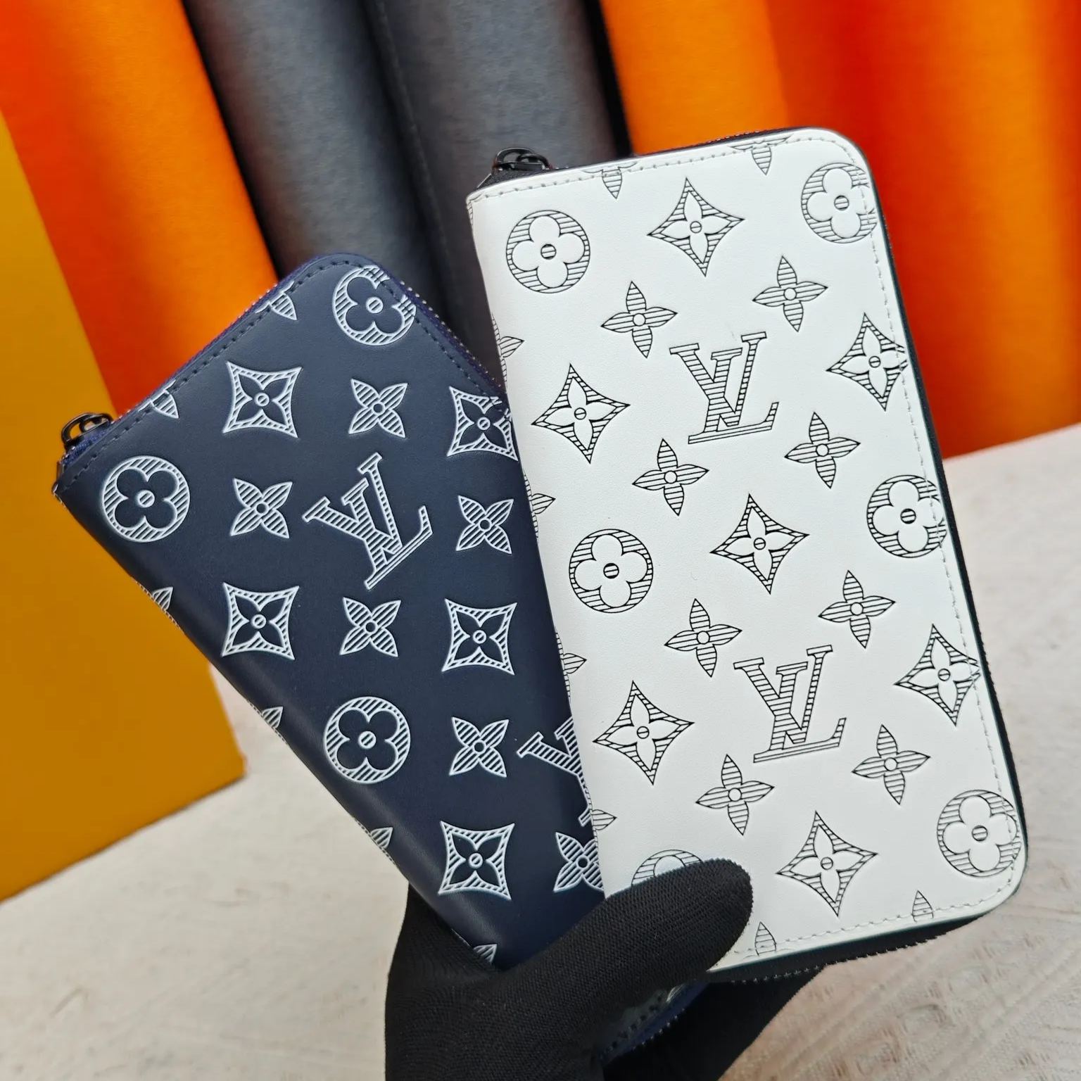 【LOUIS VUITTON】  19×10×2cm
