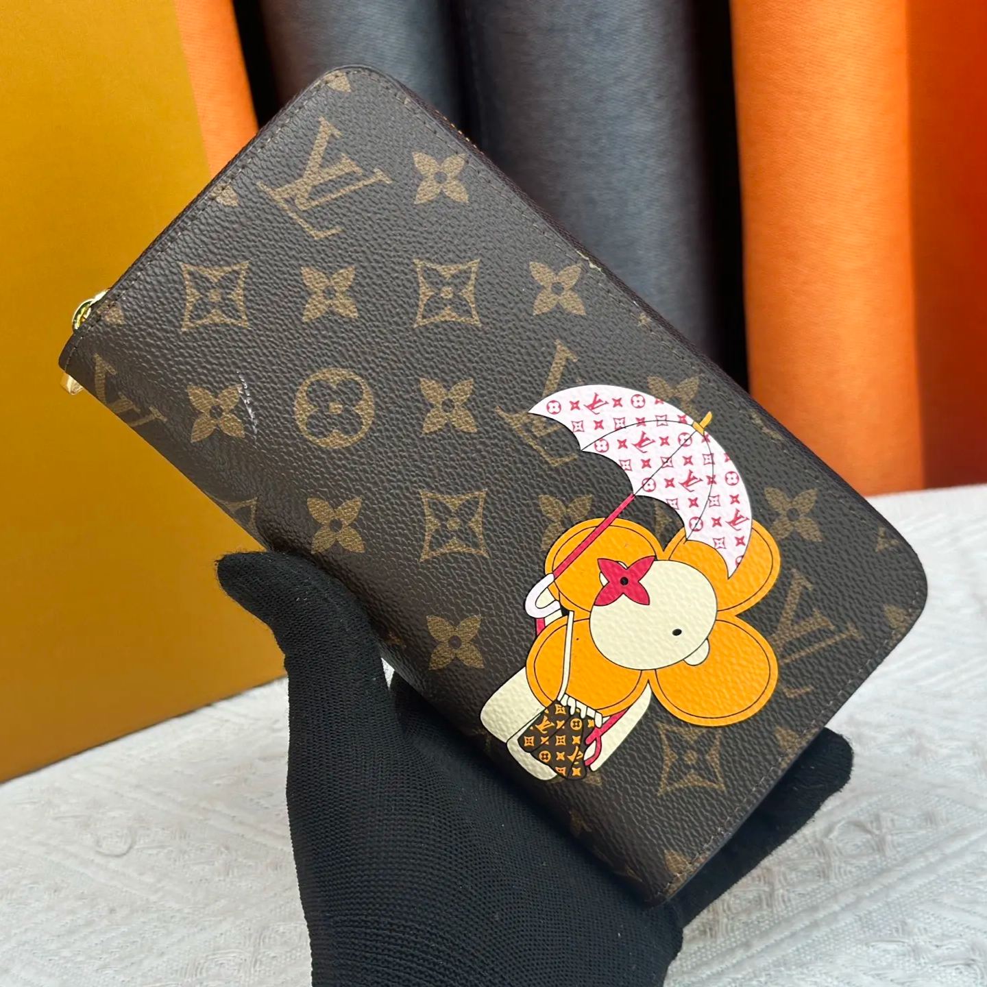 【LOUIS VUITTON】Vivienne Holidays  19.5 x 10.5 x 2.5CM