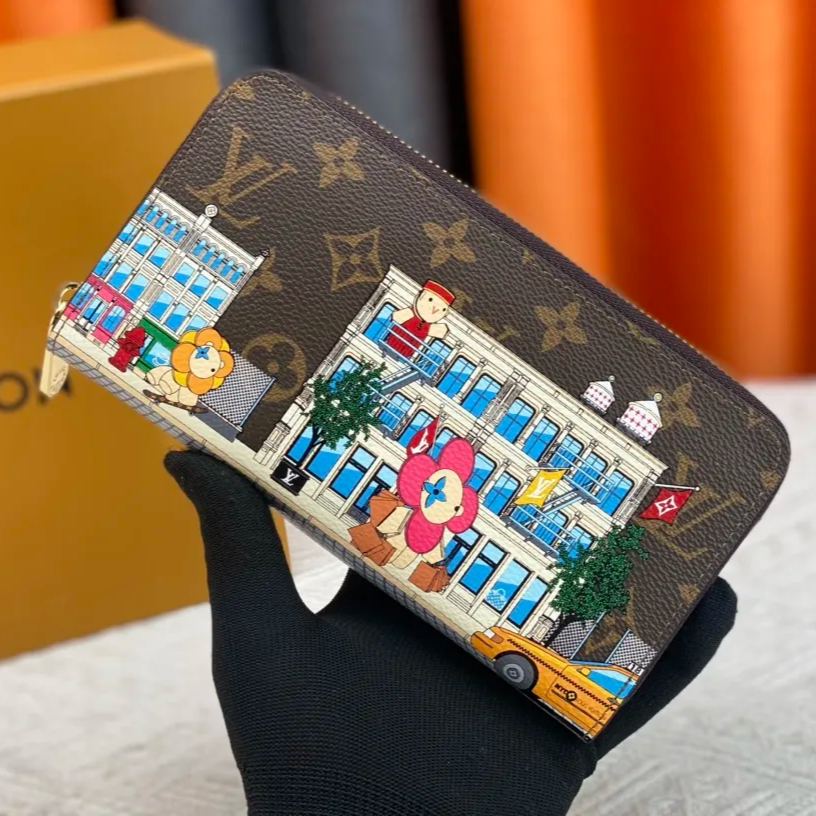 【LOUIS VUITTON】Vivienne Holidays  19.5 x 10.5 x 2.5CM