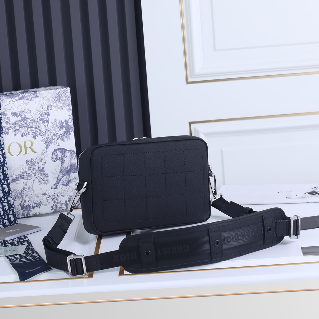 【シャネル】新作人気の斜め掛け cf mini handle 20cm カーフスキン -2色