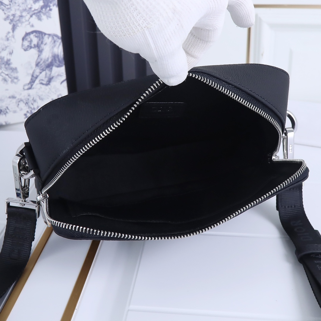 【シャネル】新作人気の斜め掛け cf mini handle 20cm カーフスキン -2色