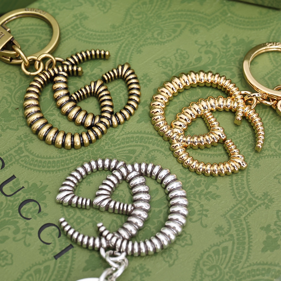 【LOUIS VUITTON】キーケース キーホルダー -2色