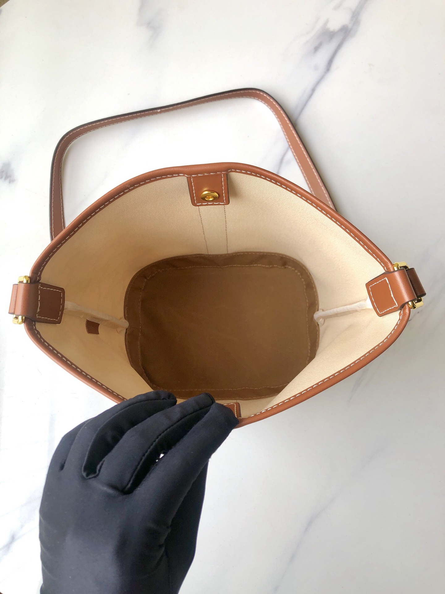 【CELINE】サイズ:22x26x13cm 35x27x18cm