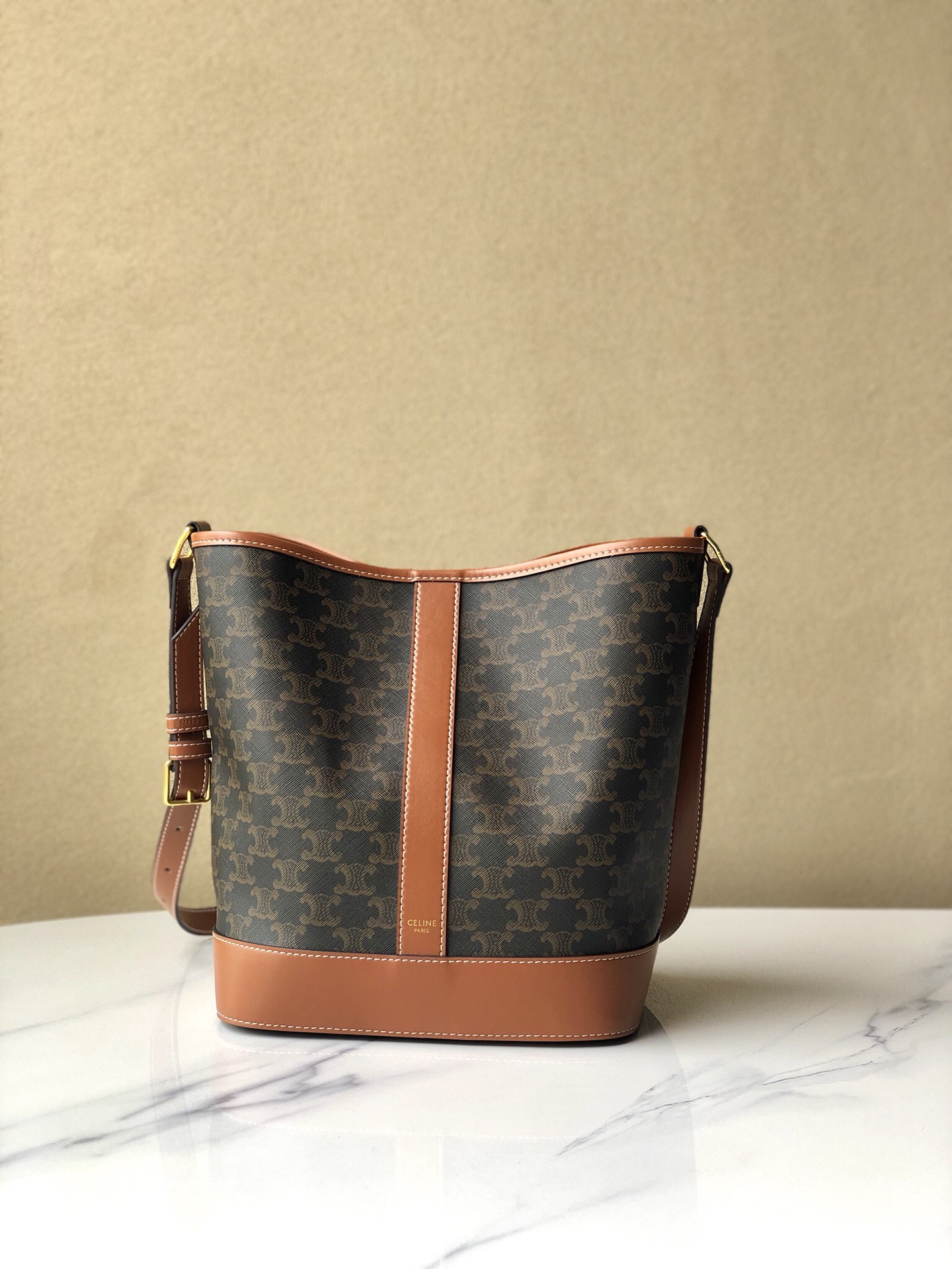 【CELINE】サイズ:22x26x13cm 35x27x18cm