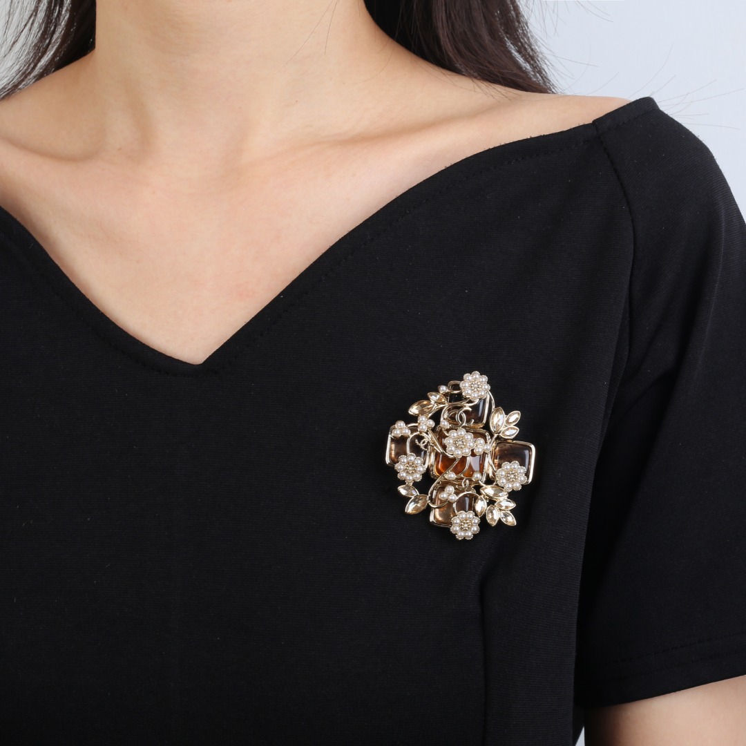 【ブローチ】★CHANEL★