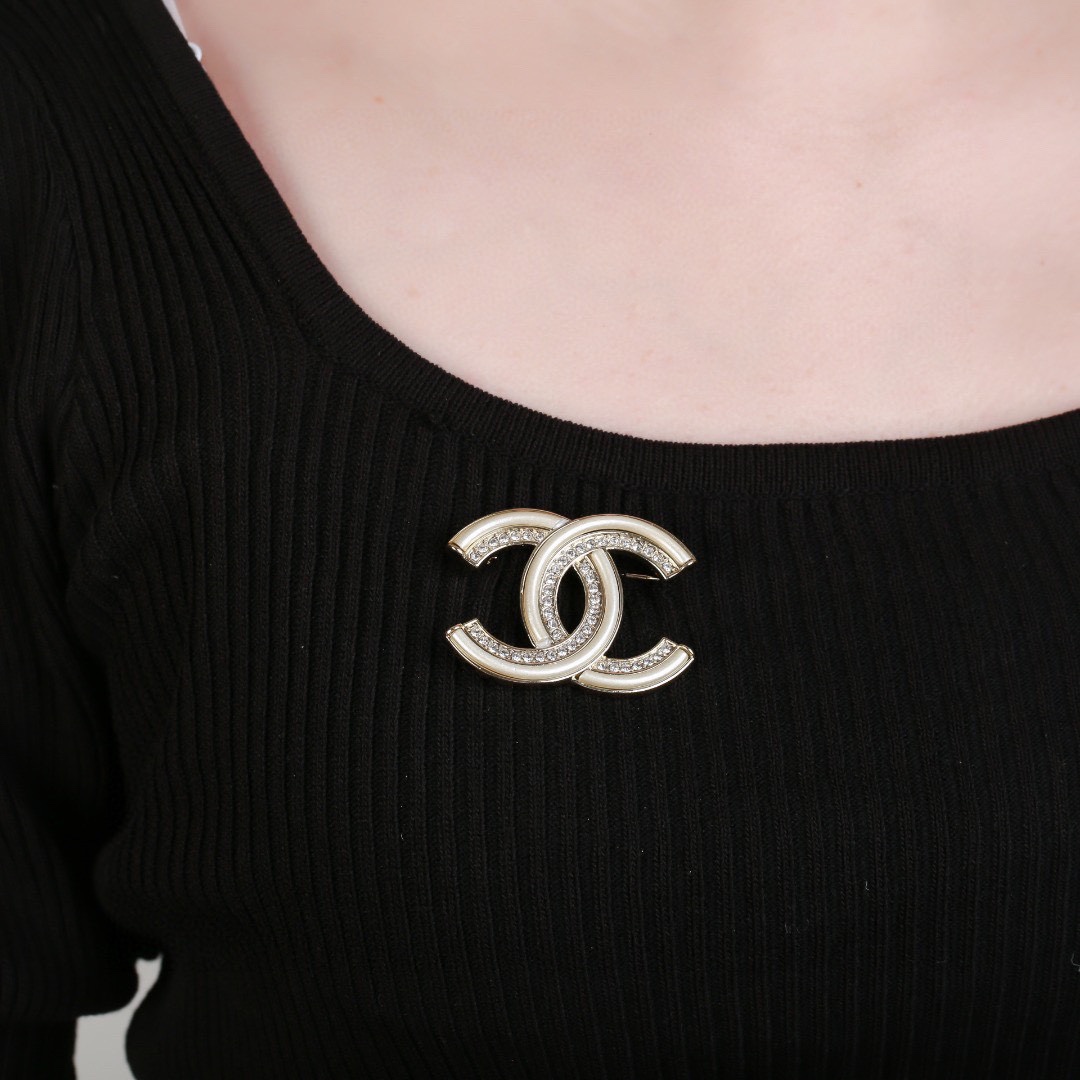 【ブローチ】★CHANEL★