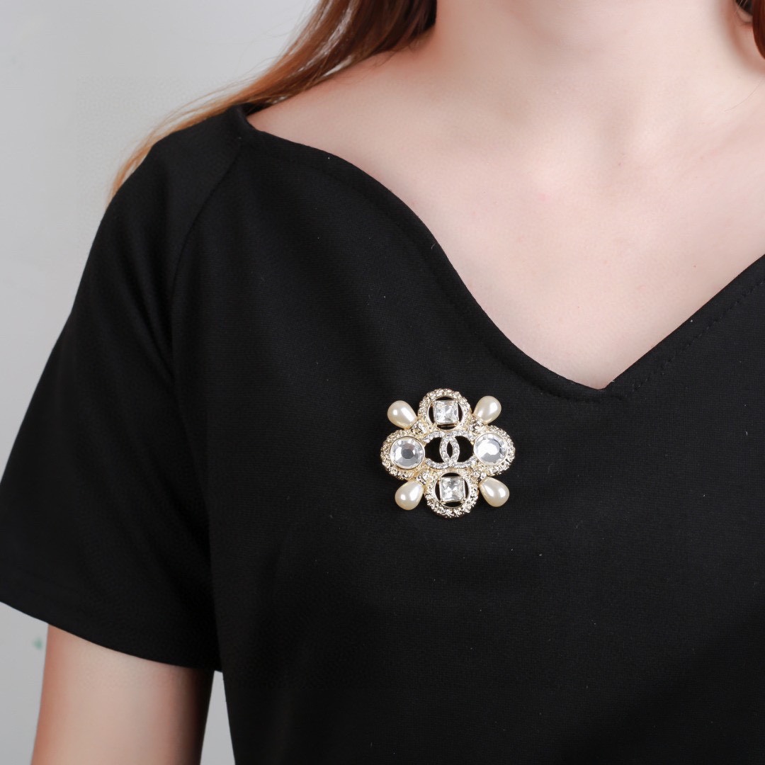 【ブローチ】★CHANEL★
