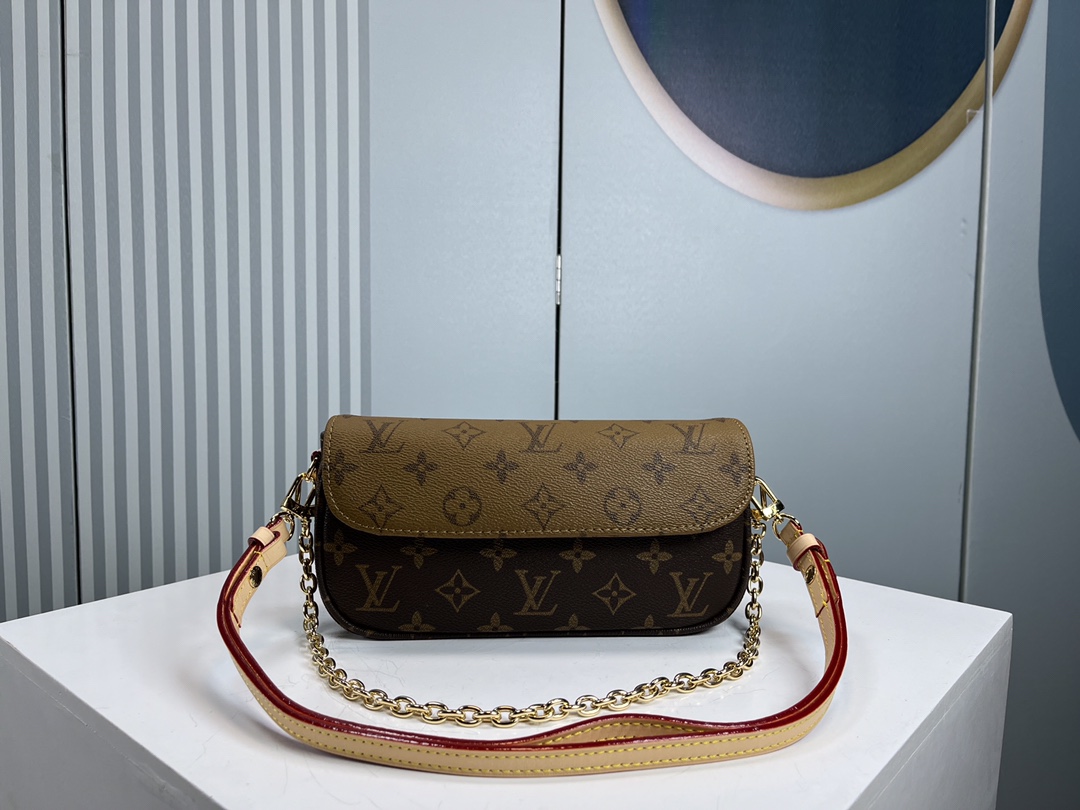 【LOUIS VUITTON】TOTE 18×17×8cm