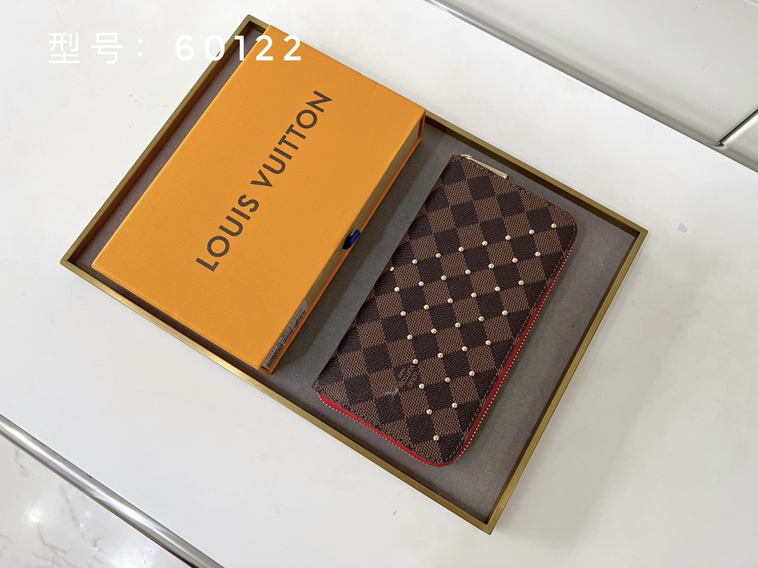 【LOUIS VUITTON】Victorine