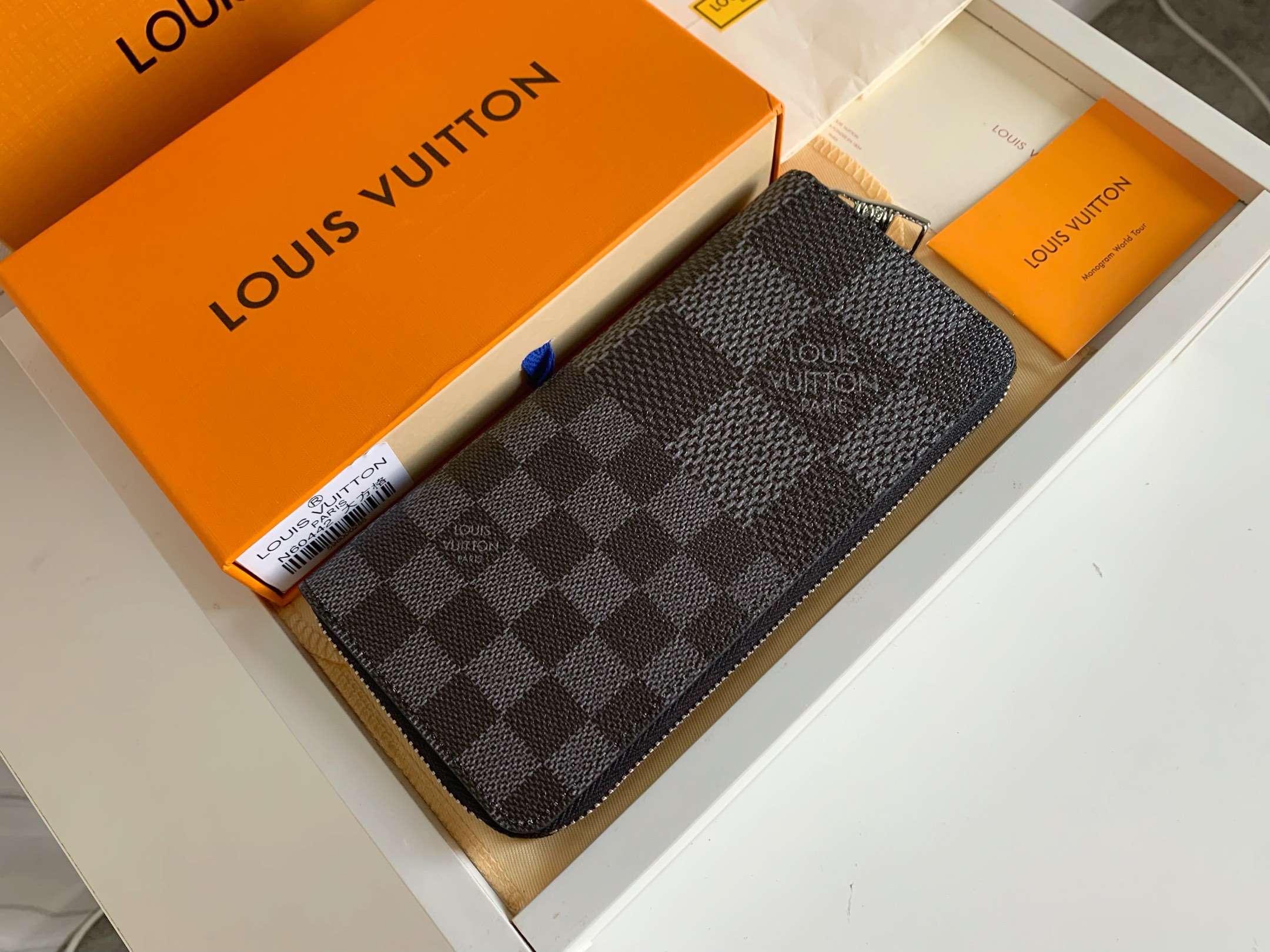 【LOUIS VUITTON】Damier Infini