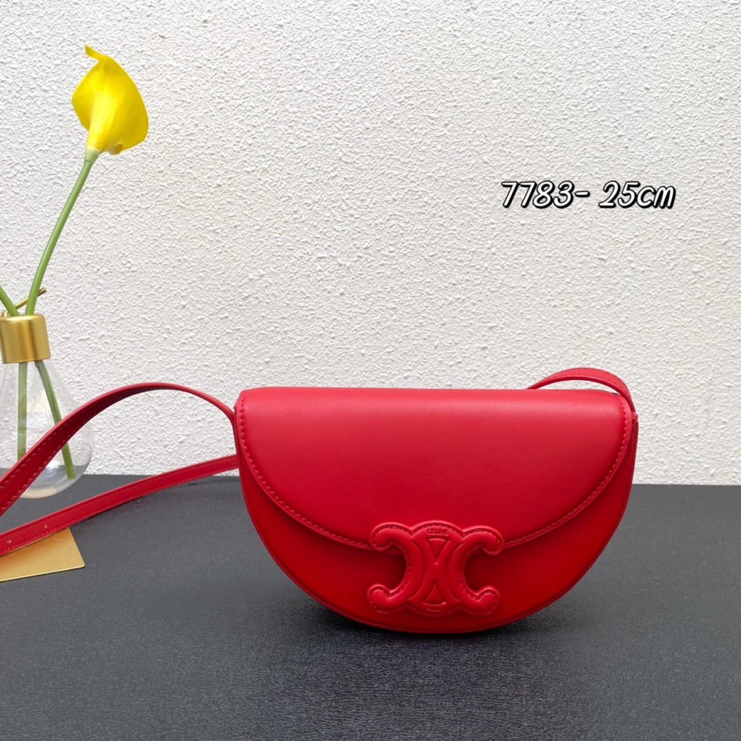 【CELINE】BESACE TRIOMPHE 23 X 13.5 X 6cm