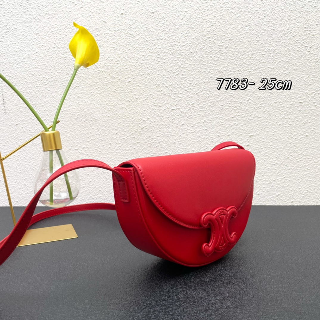 【CELINE】BESACE TRIOMPHE 23 X 13.5 X 6cm