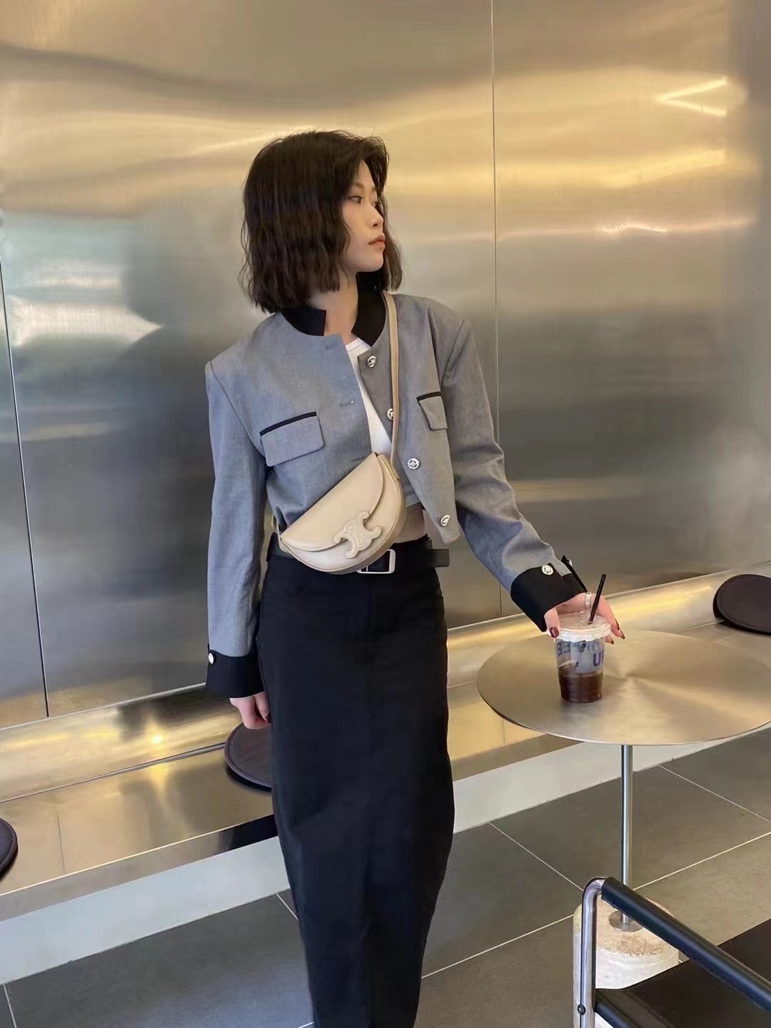 【CELINE】BESACE TRIOMPHE 23 X 13.5 X 6cm