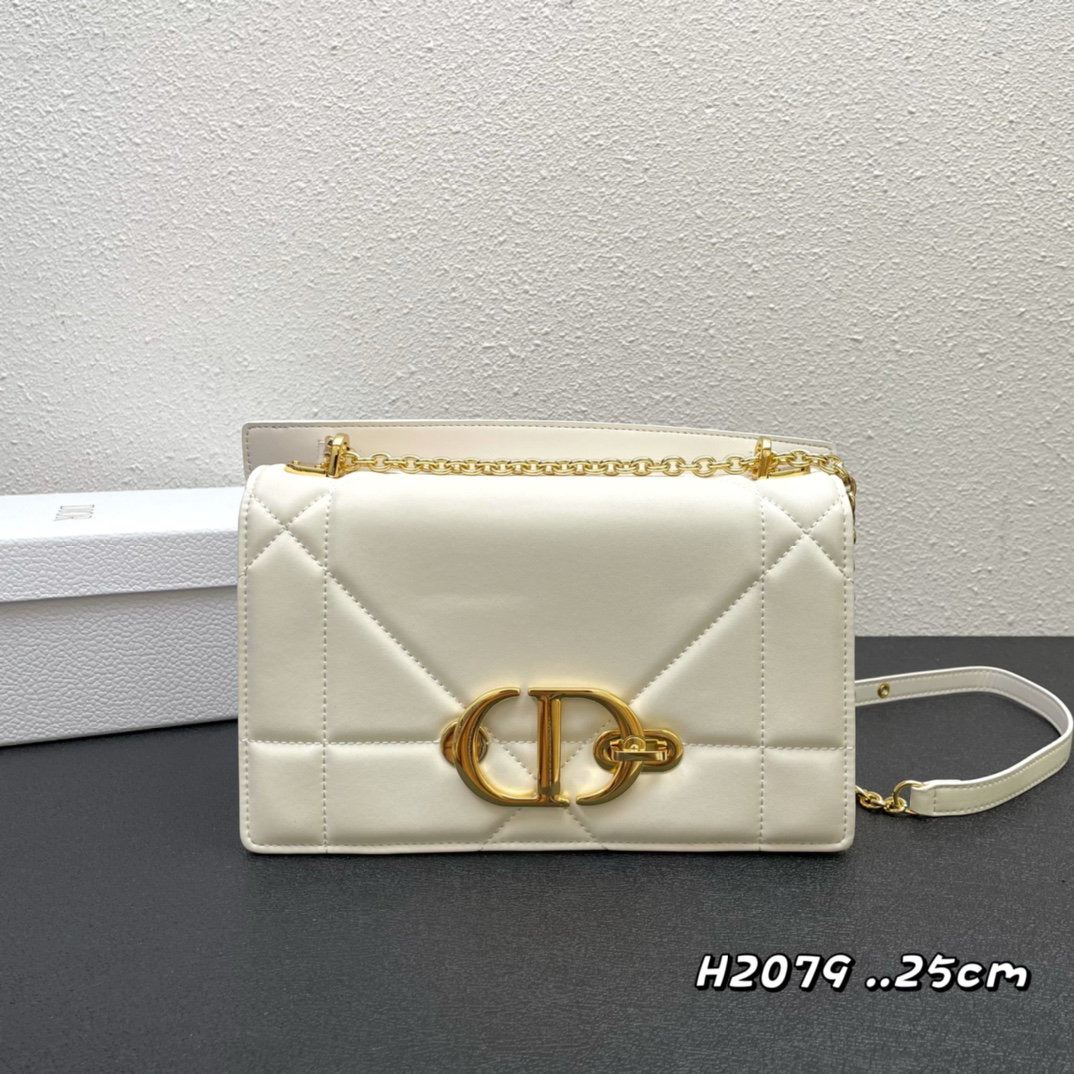 【シャネル】新作人気の斜め掛け cf mini handle 20cm カーフスキン -2色