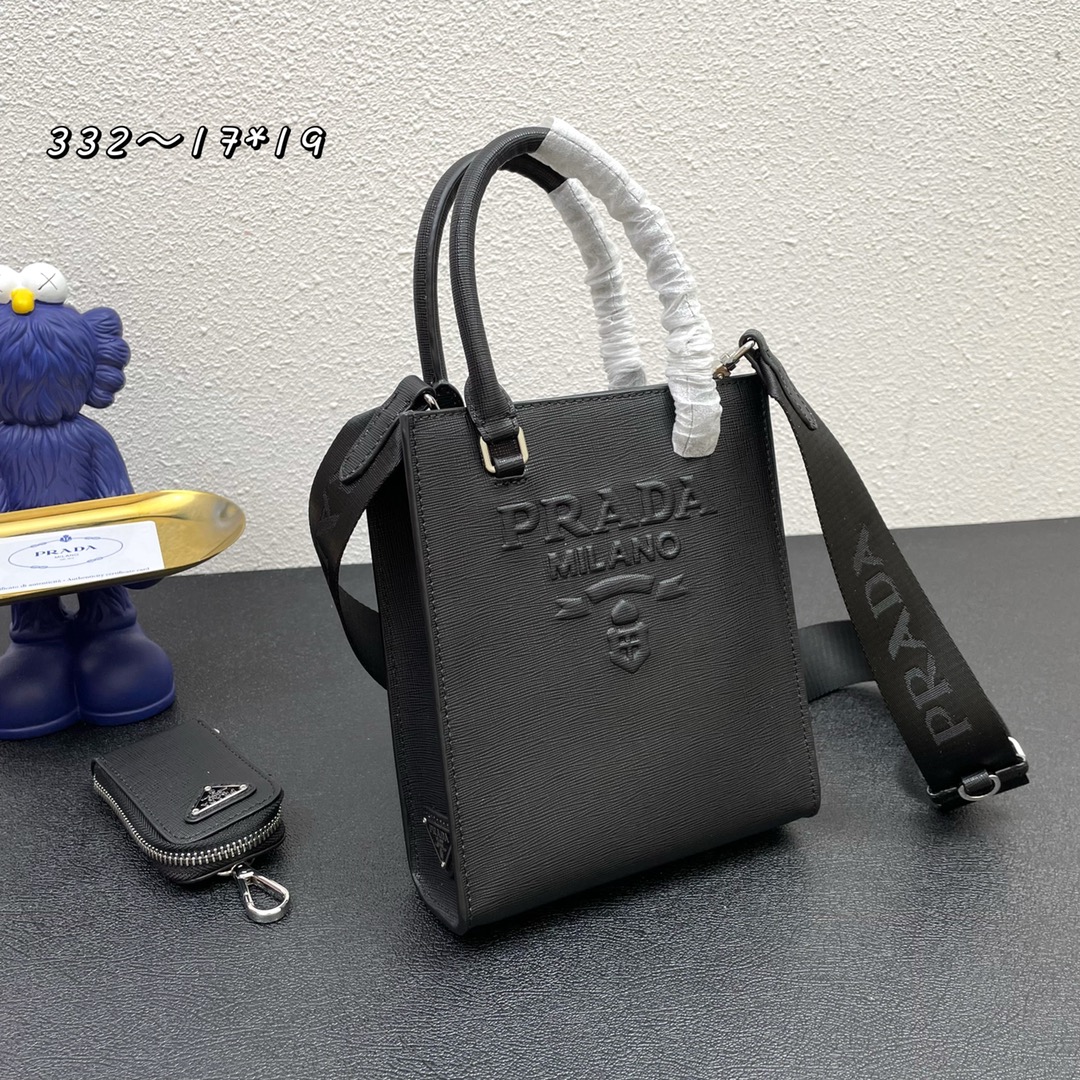 【PRADA】 番号:BA354 サイズ: 22x28x9cm
