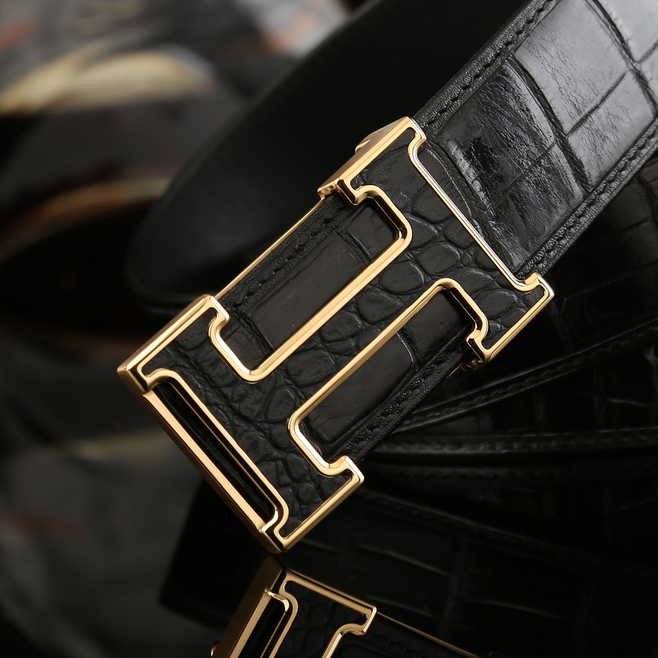 【FENDI】Fendi O’Lock 幅：3.0CM -7色