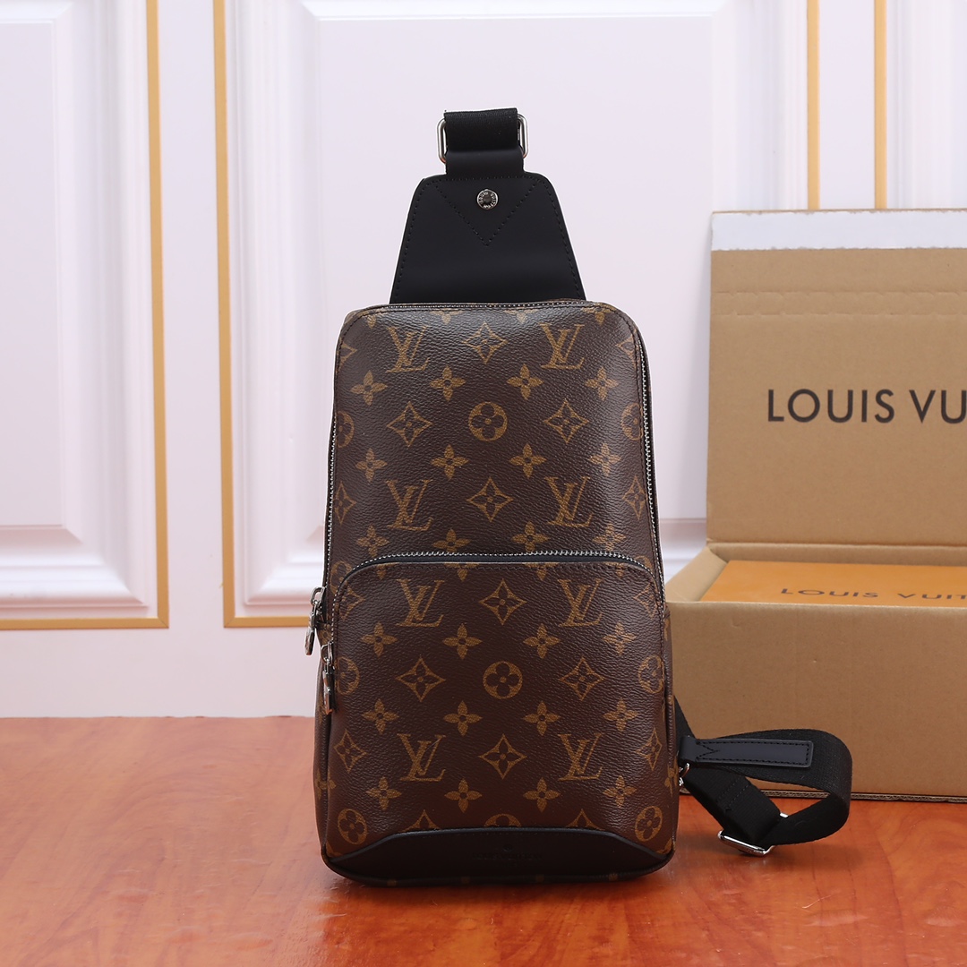 【LOUIS VUITTON】20 x 31 x 10 cm