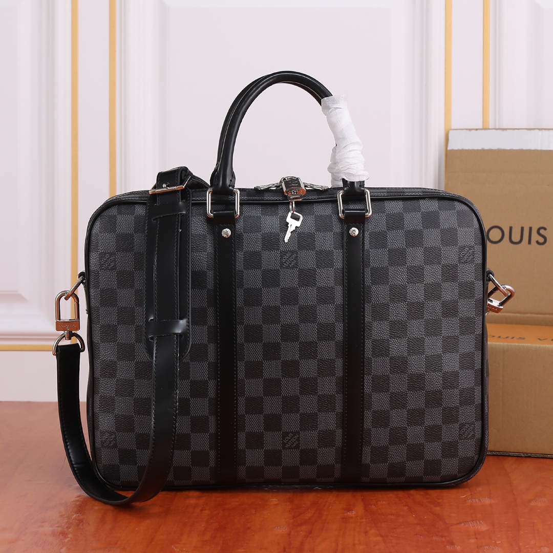 【LOUIS VUITTON】PORTE-DOCUMENTS VOYAGE  37.0x 29.0x 11.0 cm