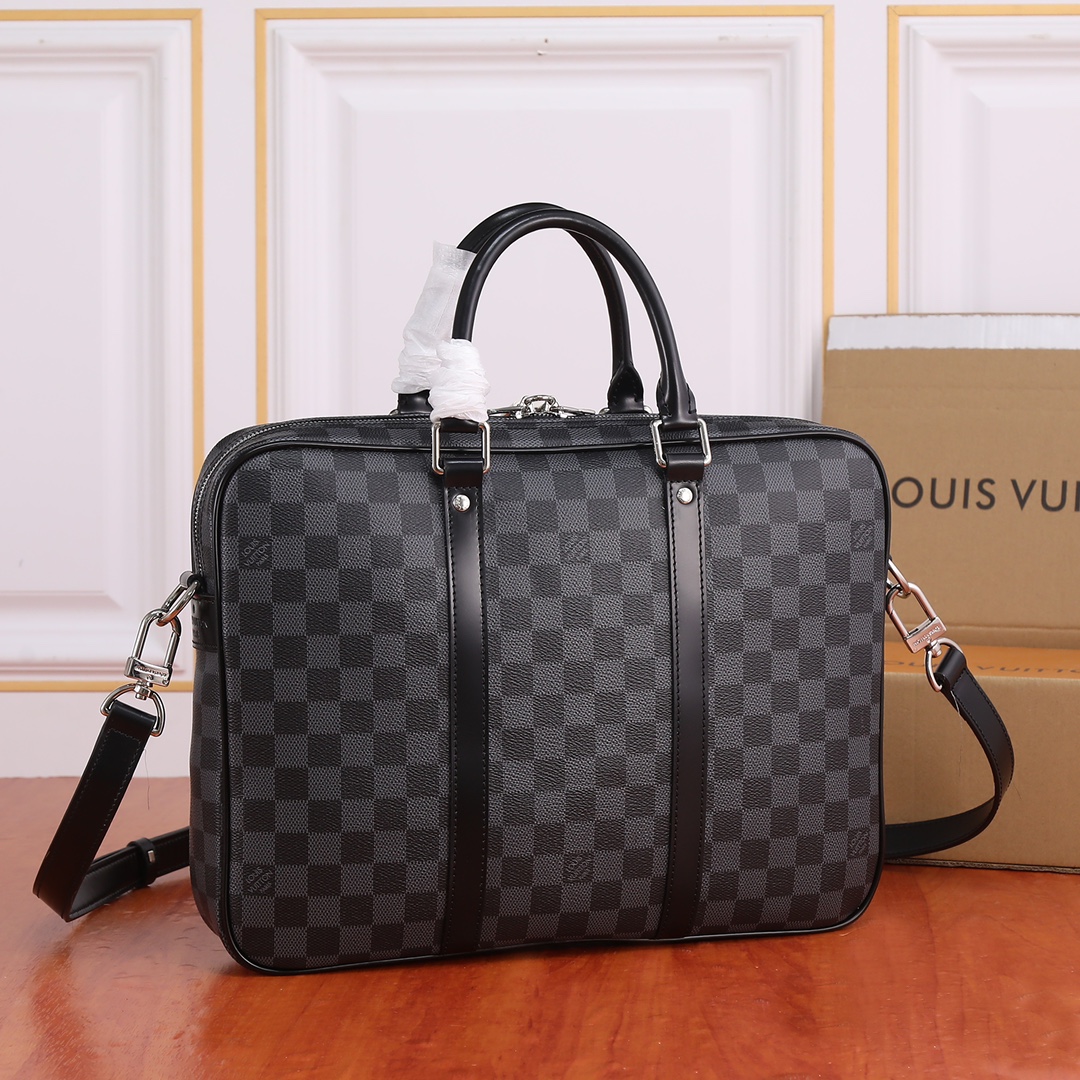 【LOUIS VUITTON】PORTE-DOCUMENTS VOYAGE  37.0x 29.0x 11.0 cm