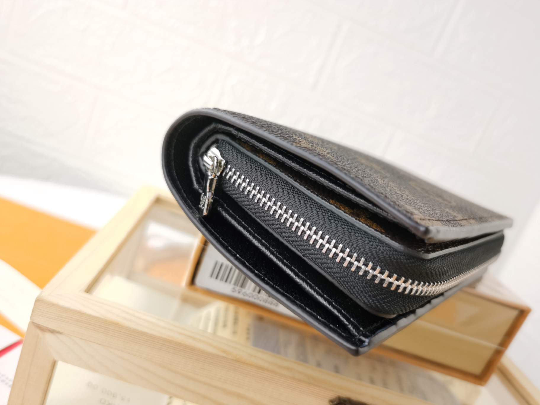 【LOUIS VUITTON】13.0 x 9.0 x 2.0 cm