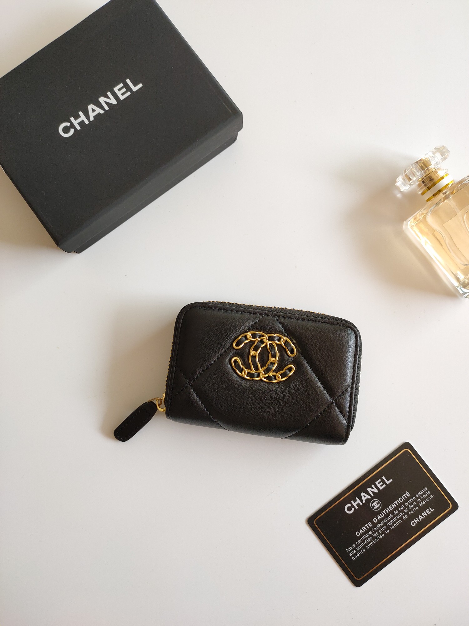 【CHANEL】小銭入れ  11*9.5*1.5cm -6色