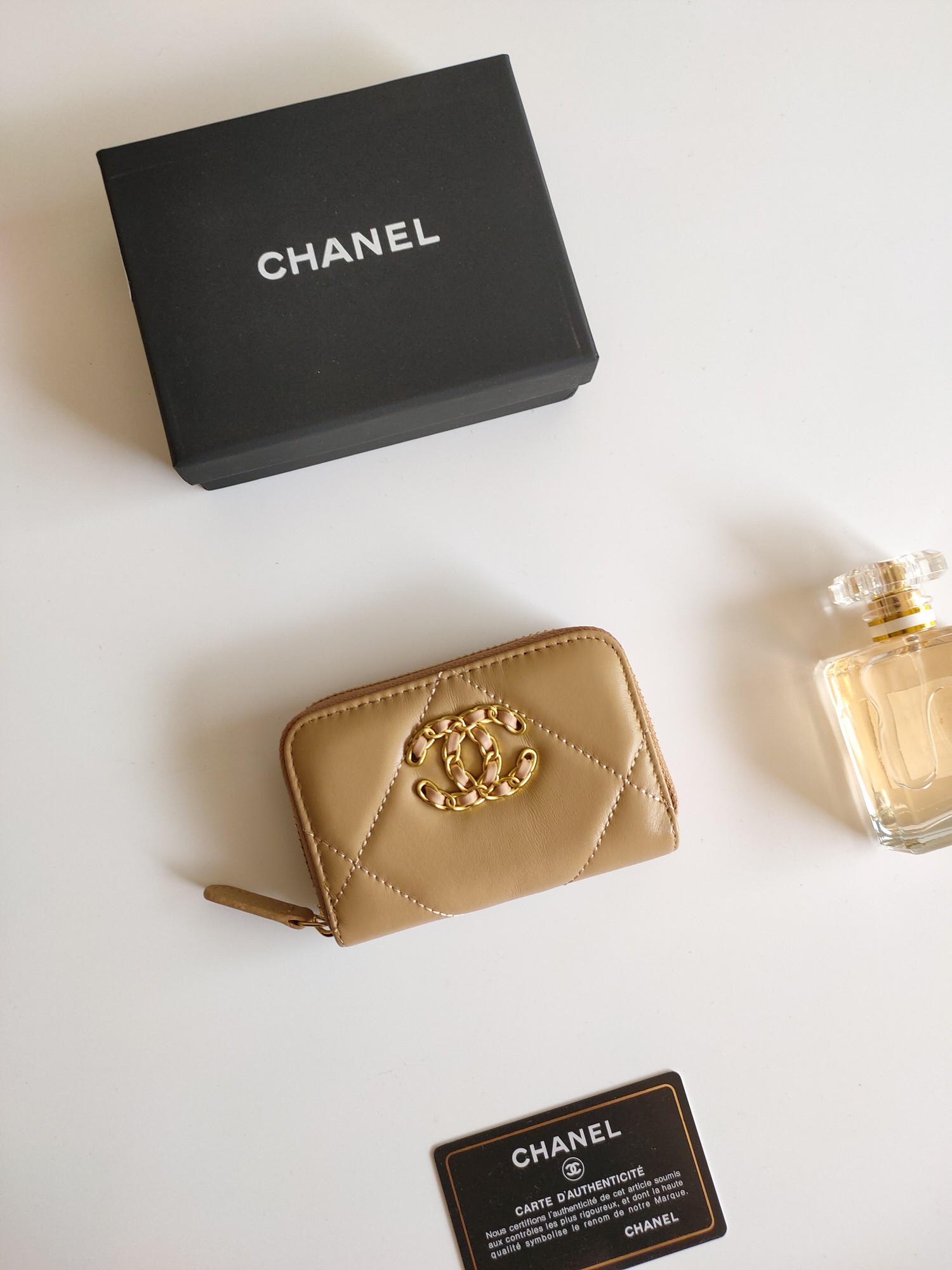【CHANEL】小銭入れ  11*9.5*1.5cm -6色