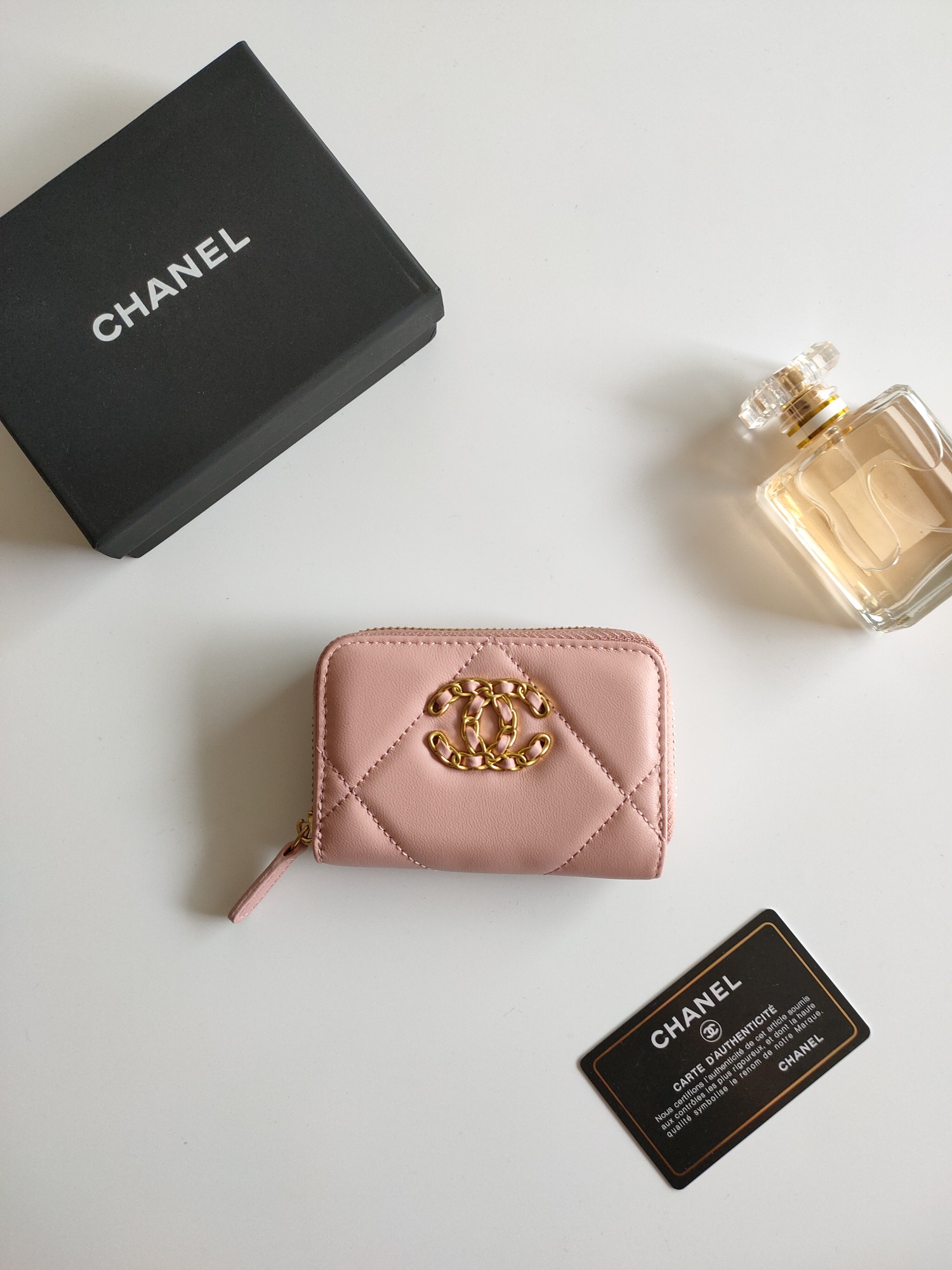 【CHANEL】小銭入れ  11*9.5*1.5cm -6色