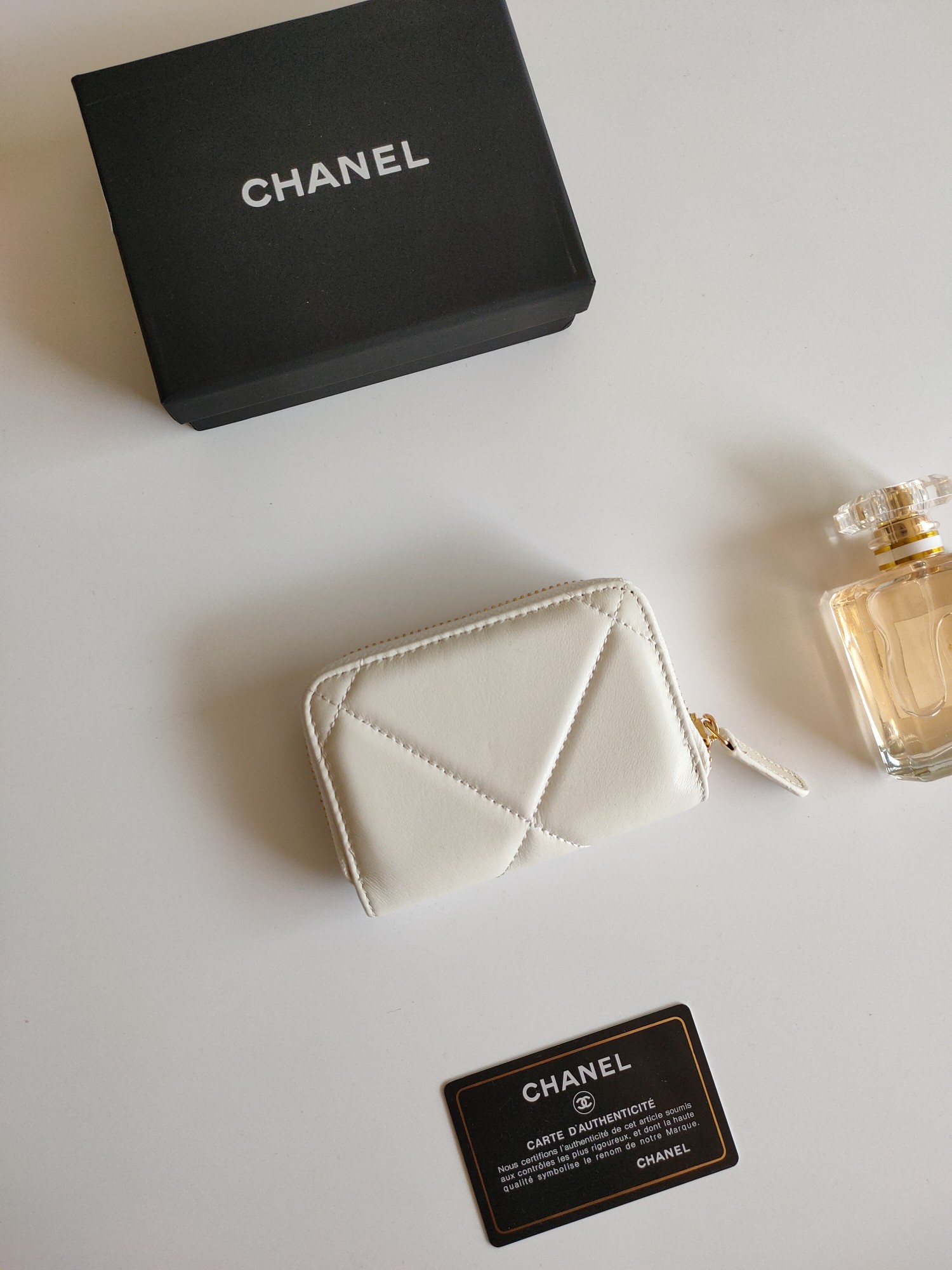 【CHANEL】小銭入れ  11*9.5*1.5cm -6色