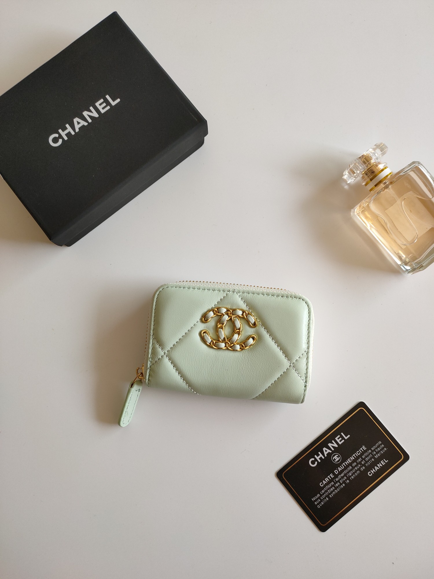【CHANEL】小銭入れ  11*9.5*1.5cm -6色
