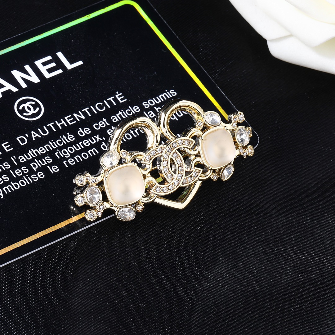 【ブローチ】★CHANEL★