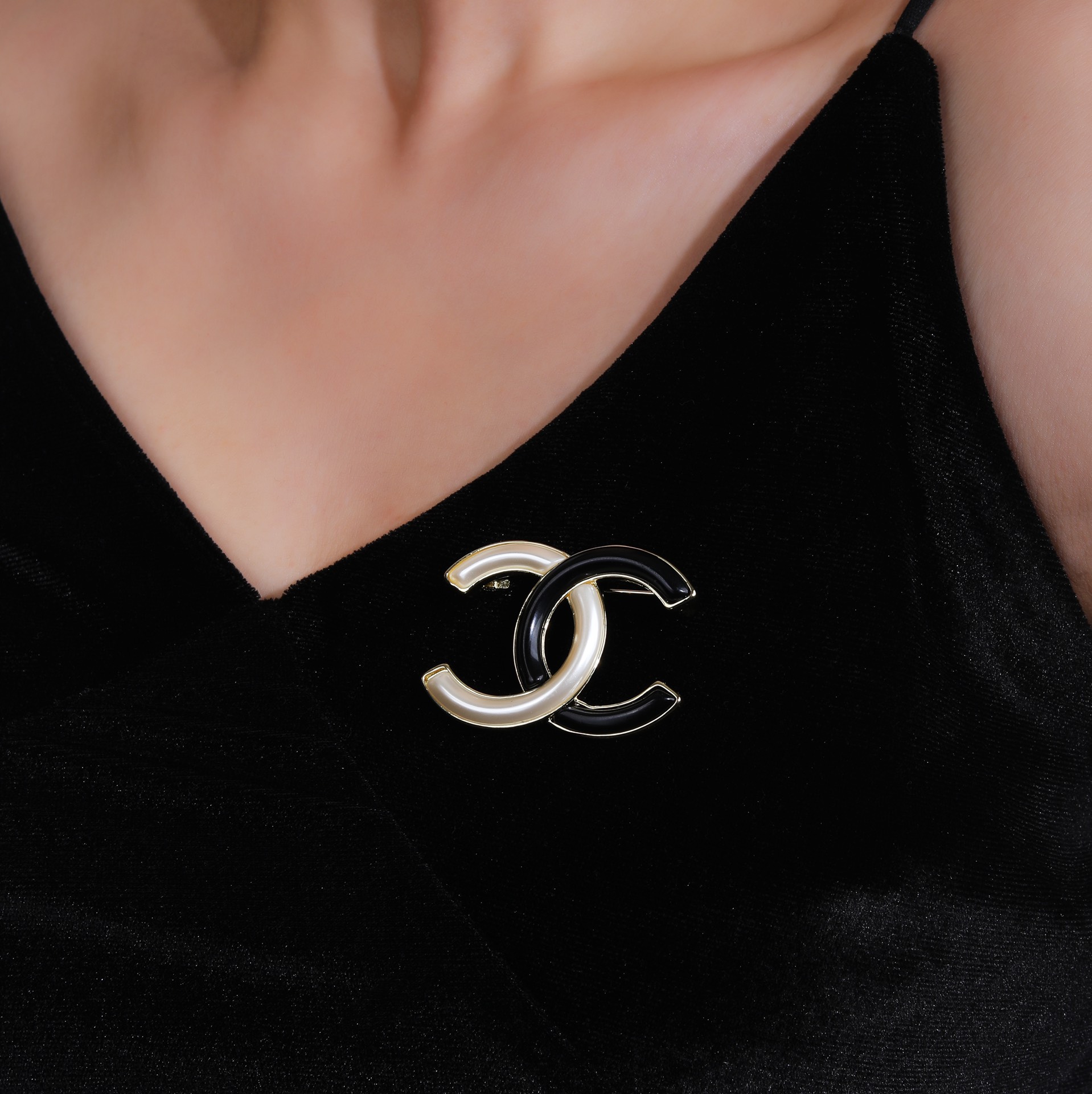 【ブローチ】★CHANEL★