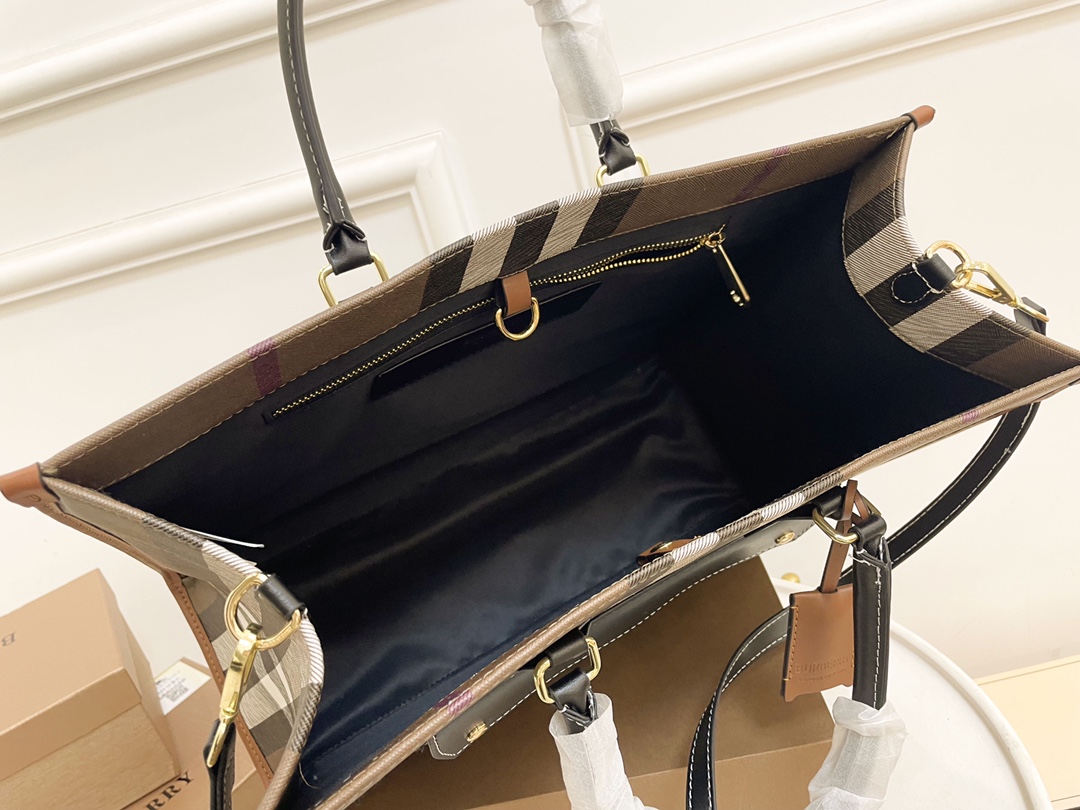【Burberry】40*30*6CM