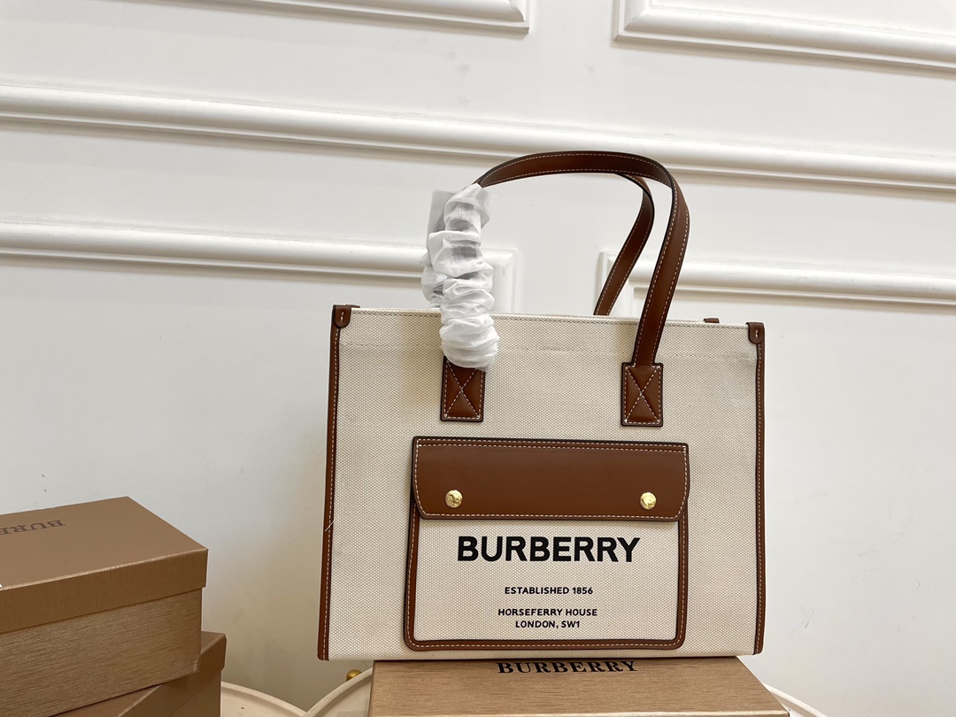 【Burberry】40*30*6CM