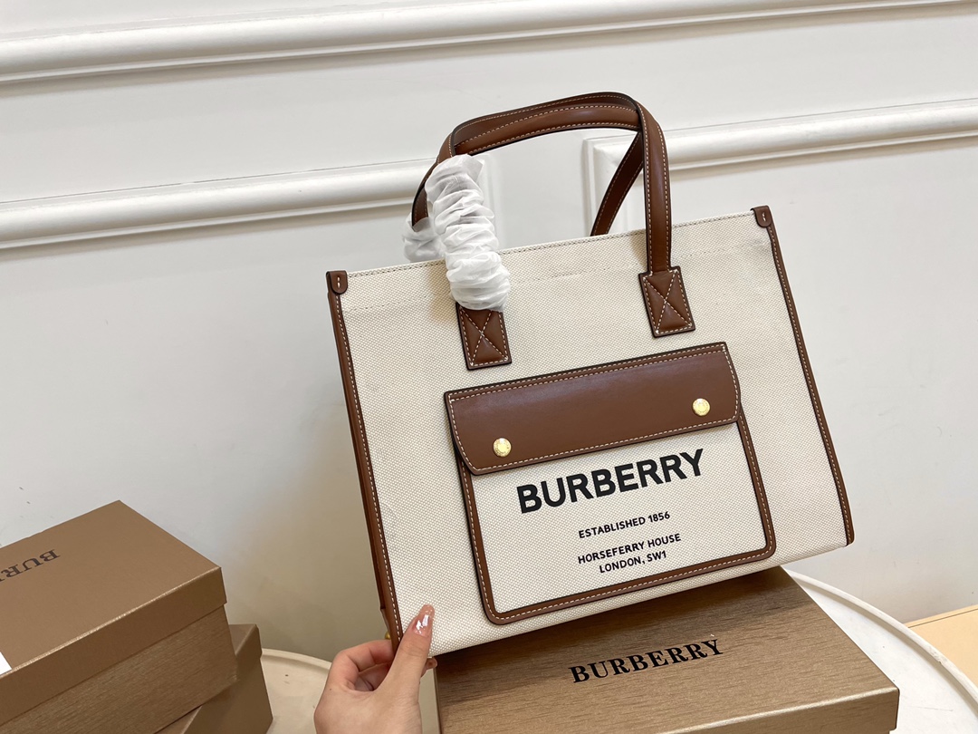【Burberry】40*30*6CM