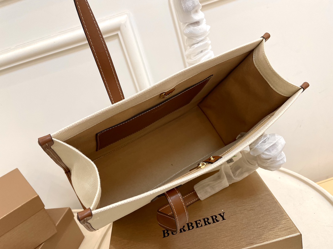 【Burberry】40*30*6CM