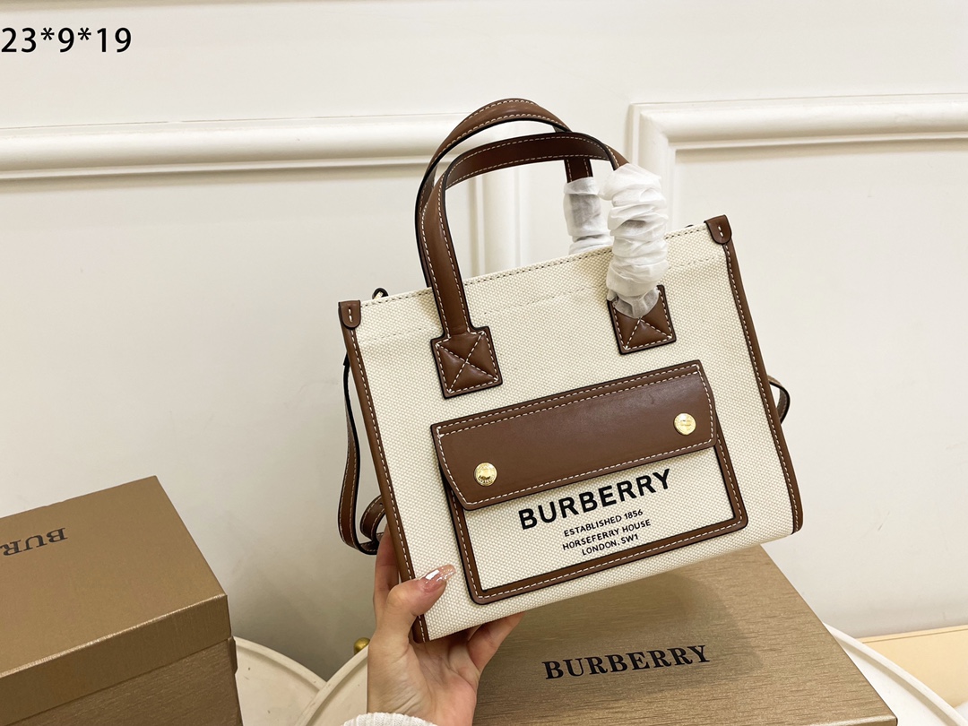 【Burberry】40*30*6CM