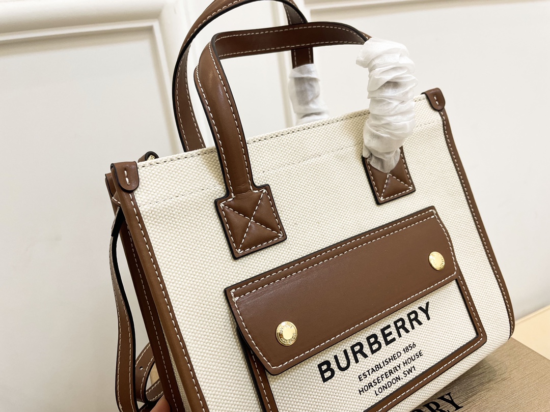 【Burberry】40*30*6CM