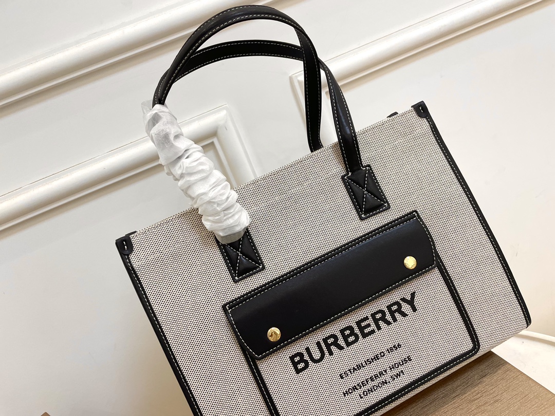 【Burberry】40*30*6CM