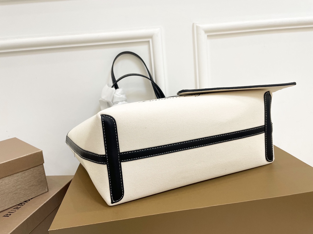 【Burberry】35*29*16CM