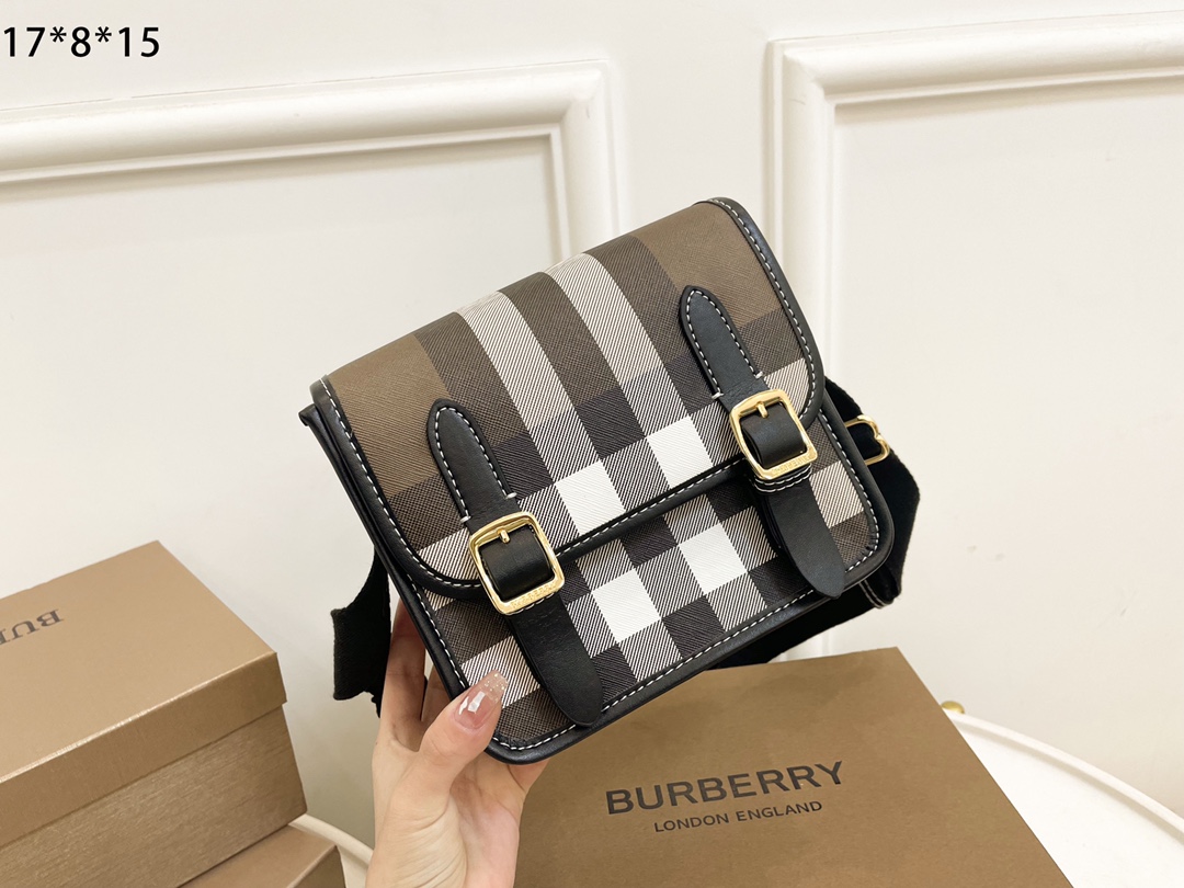 【Burberry】17*15*8CM