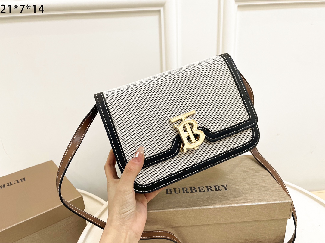 【Burberry】21*14*7CM