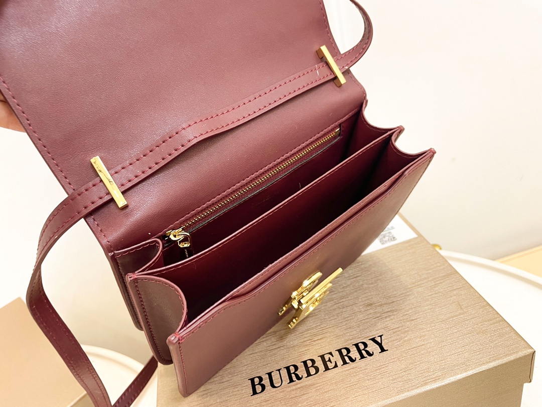 【Burberry】21*14*7CM