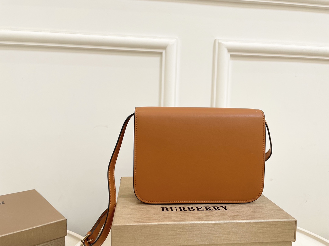 【Burberry】21*14*7CM