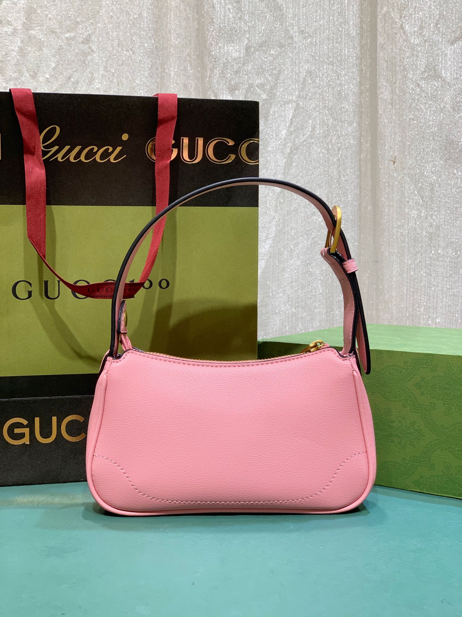 【GUCC*】21X12X13cm