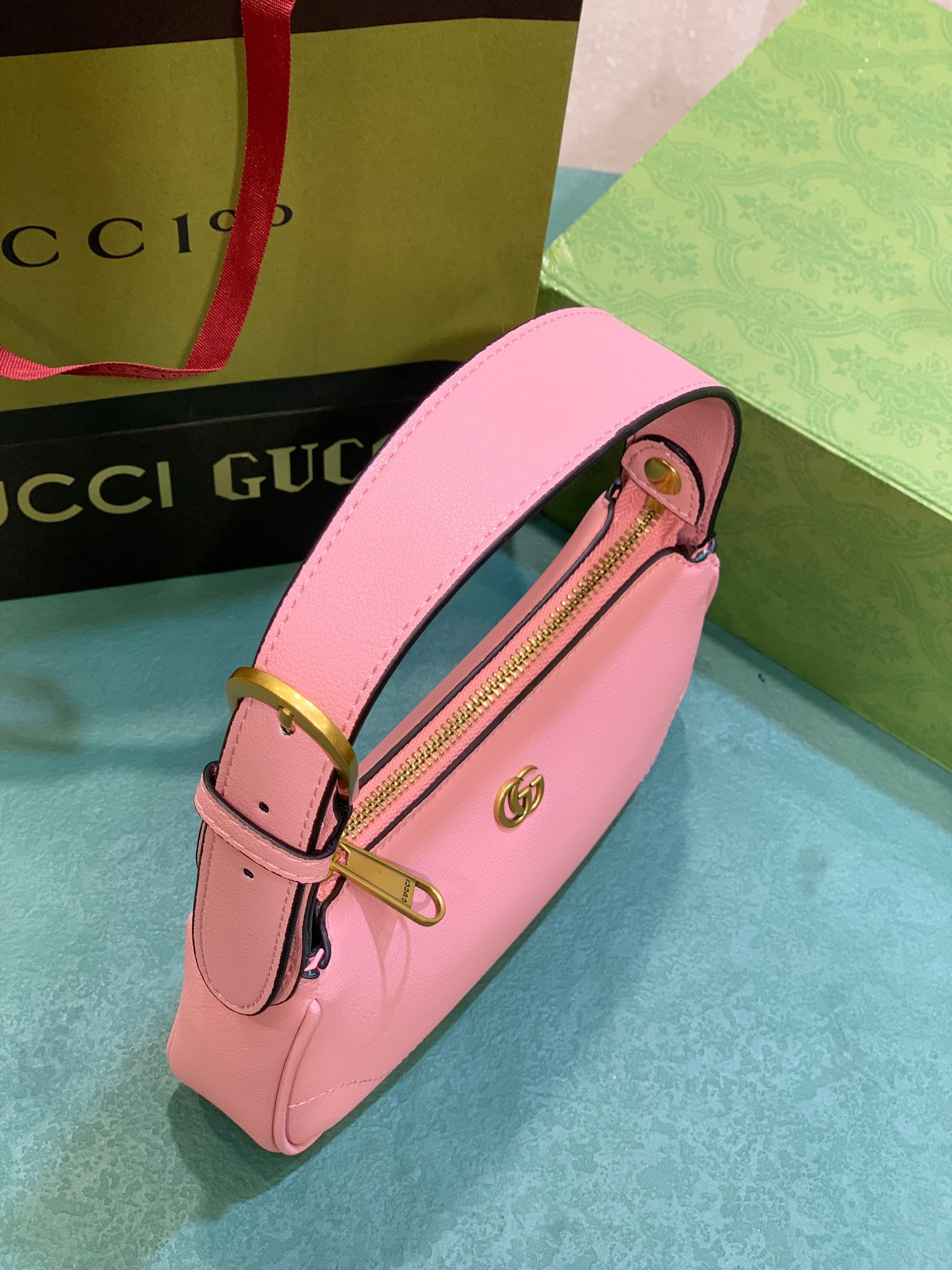 【GUCC*】21X12X13cm