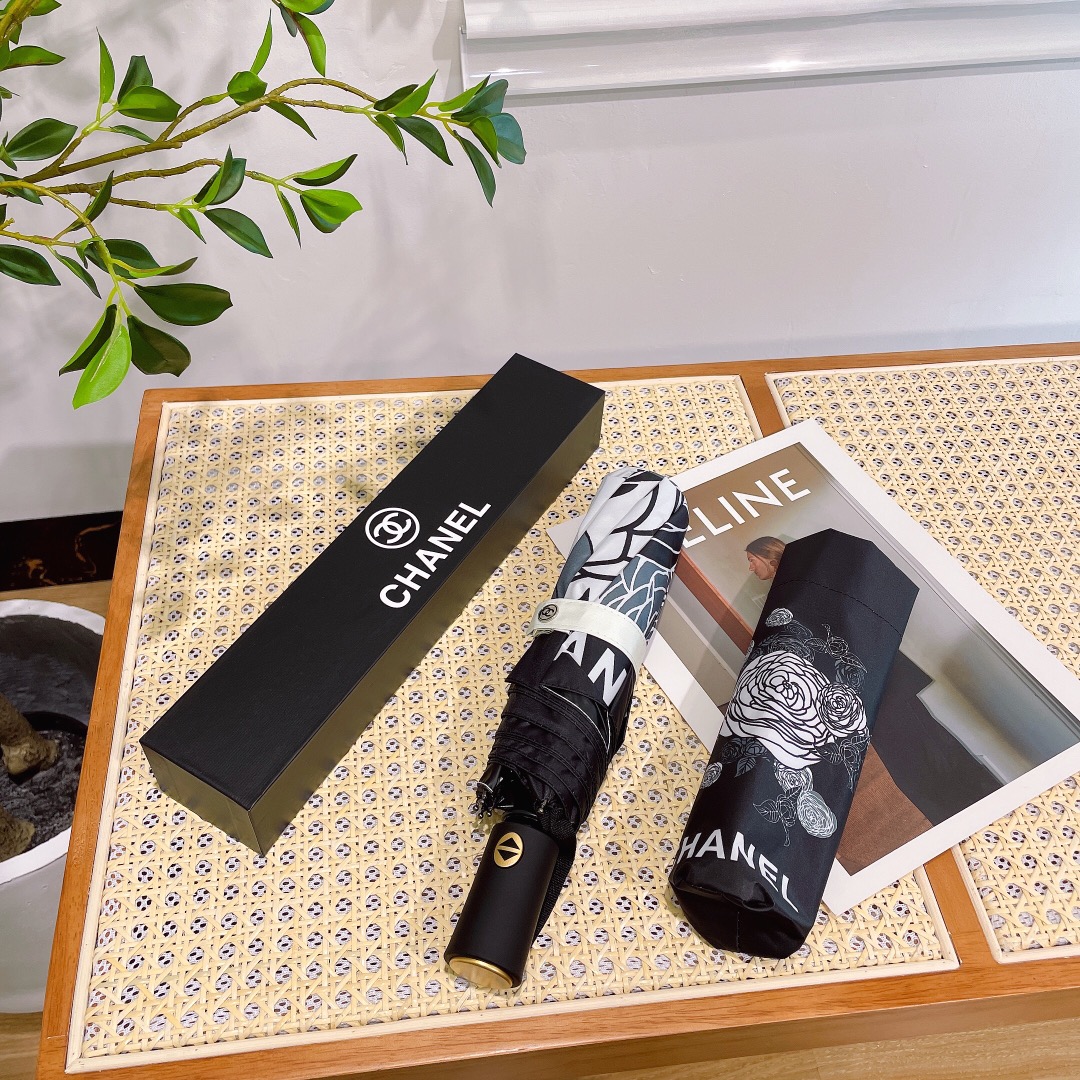 【CHANEL】折りたたみ傘 自動開閉