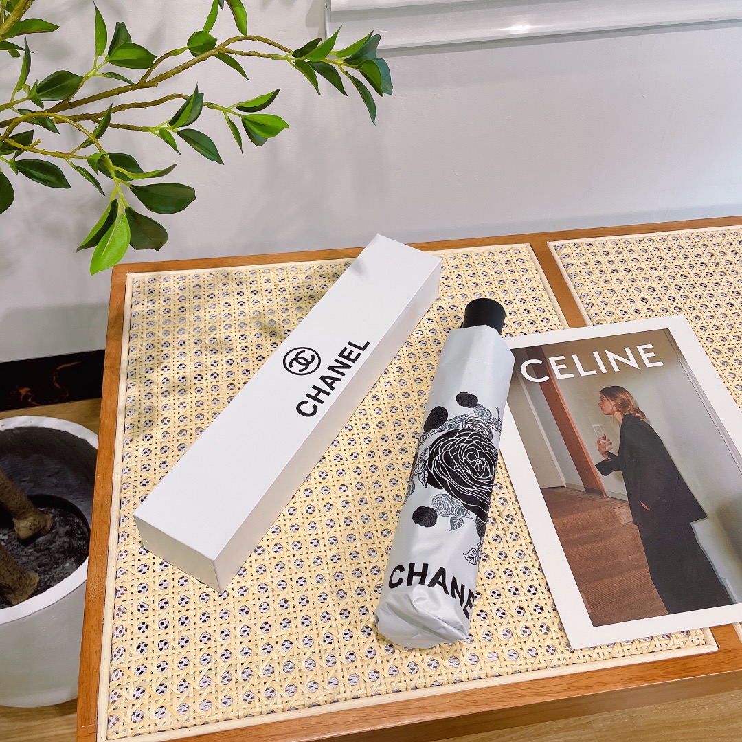 【CHANEL】折りたたみ傘 自動開閉